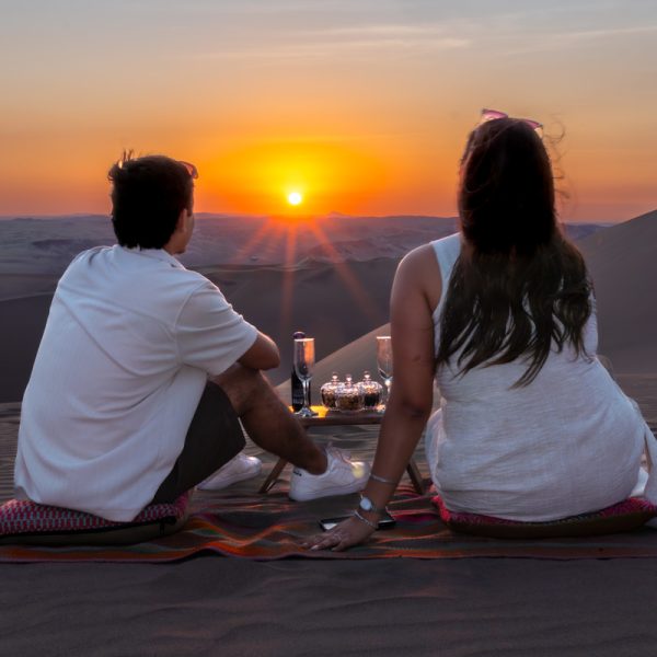 Brindis en el desierto